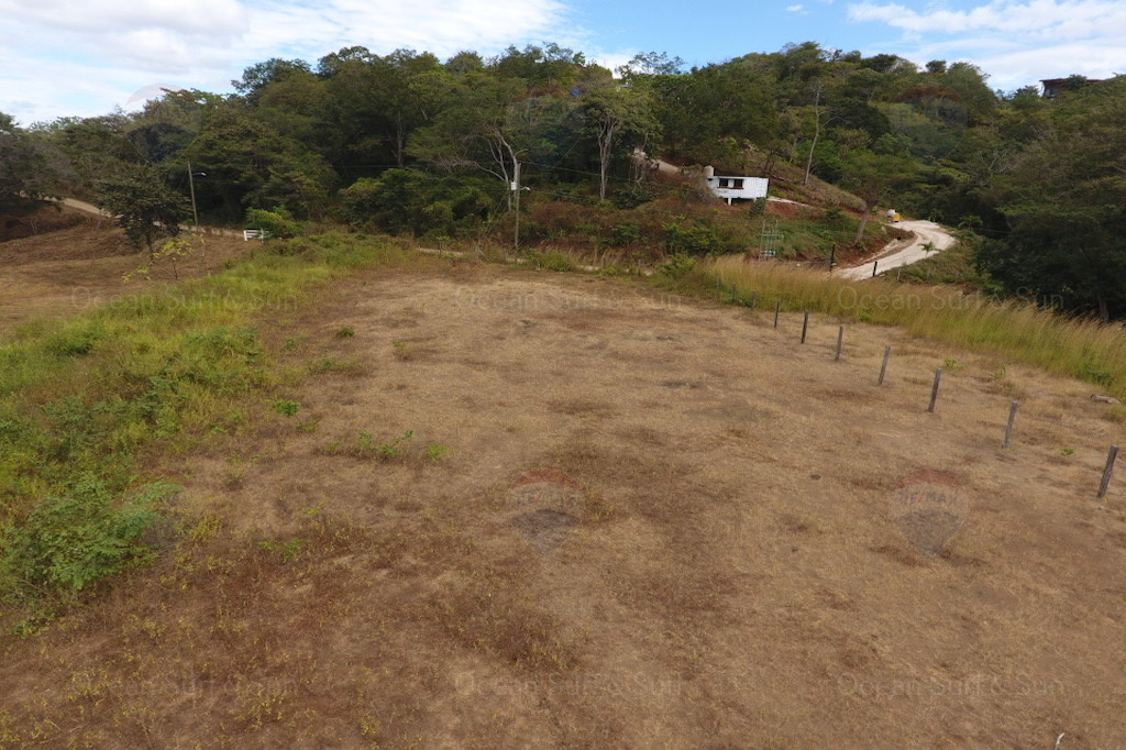 Victoria Real Lot 7 - Large Lot only 10 minutes from Tamarindo